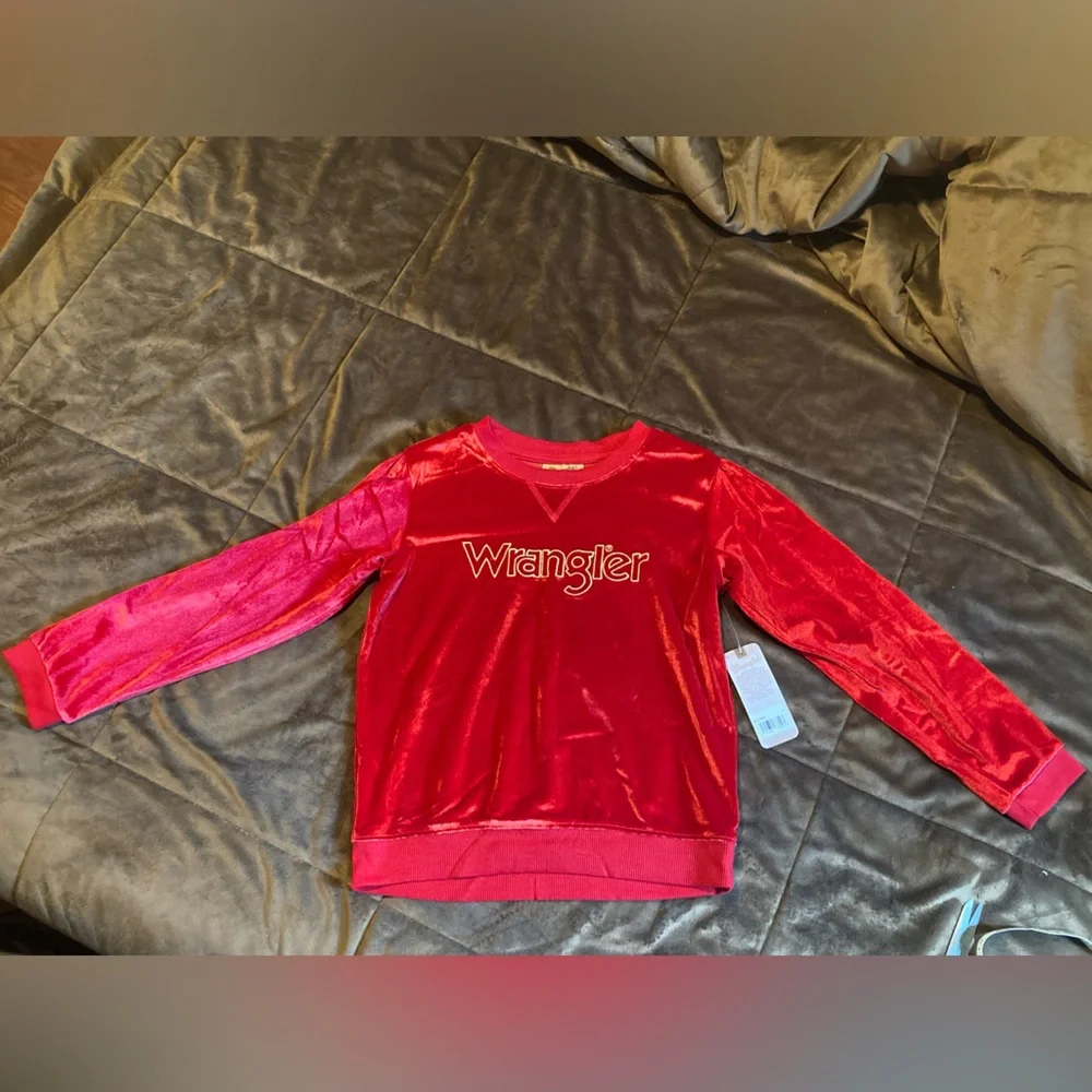 Wrangler brand, kids size small, beautiful red and gold, new with tags, top